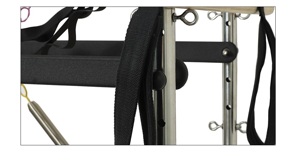 Riformatore di pilates in lega di alluminio con asciugamano