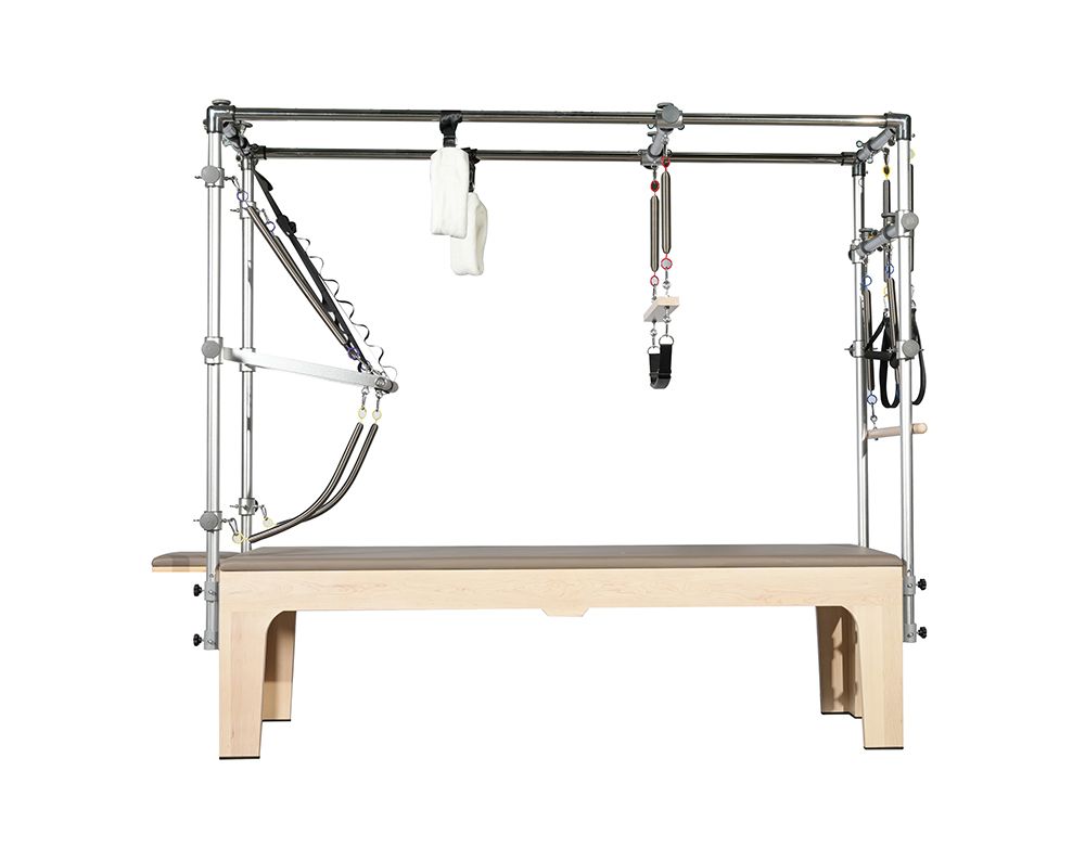 FORMAZIONE DI YOGA ALTENZIONE ALLA FORMAZIONE REFORMER CADILLAC