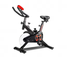 Spin bici per l&#039;addestramento cardio indoor