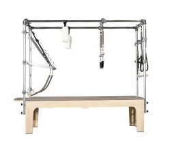 FORMAZIONE DI YOGA ALTENZIONE ALLA FORMAZIONE REFORMER CADILLAC