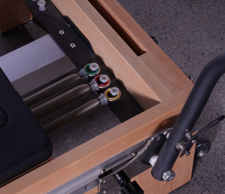 Maple Full Track Slip Pailates Reformer con Torre