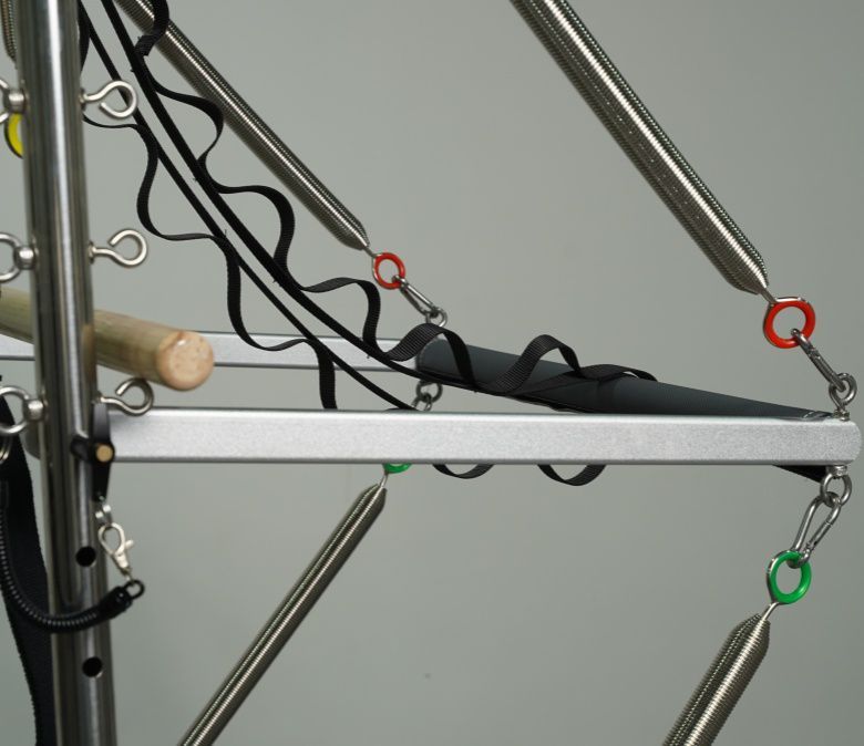 Riformatore Pilates semi elevato in lega di alluminio