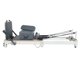 Riformatore di pilates pieghevoli in alluminio bianco in alluminio in vendita