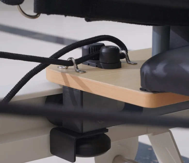 Reformer Pieghevole Per Pilates In Alluminio Bianco In Vendita